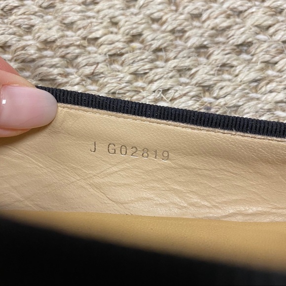 SOLD Authentic Chanel black and silver ballet flats - Picture 5 of 12